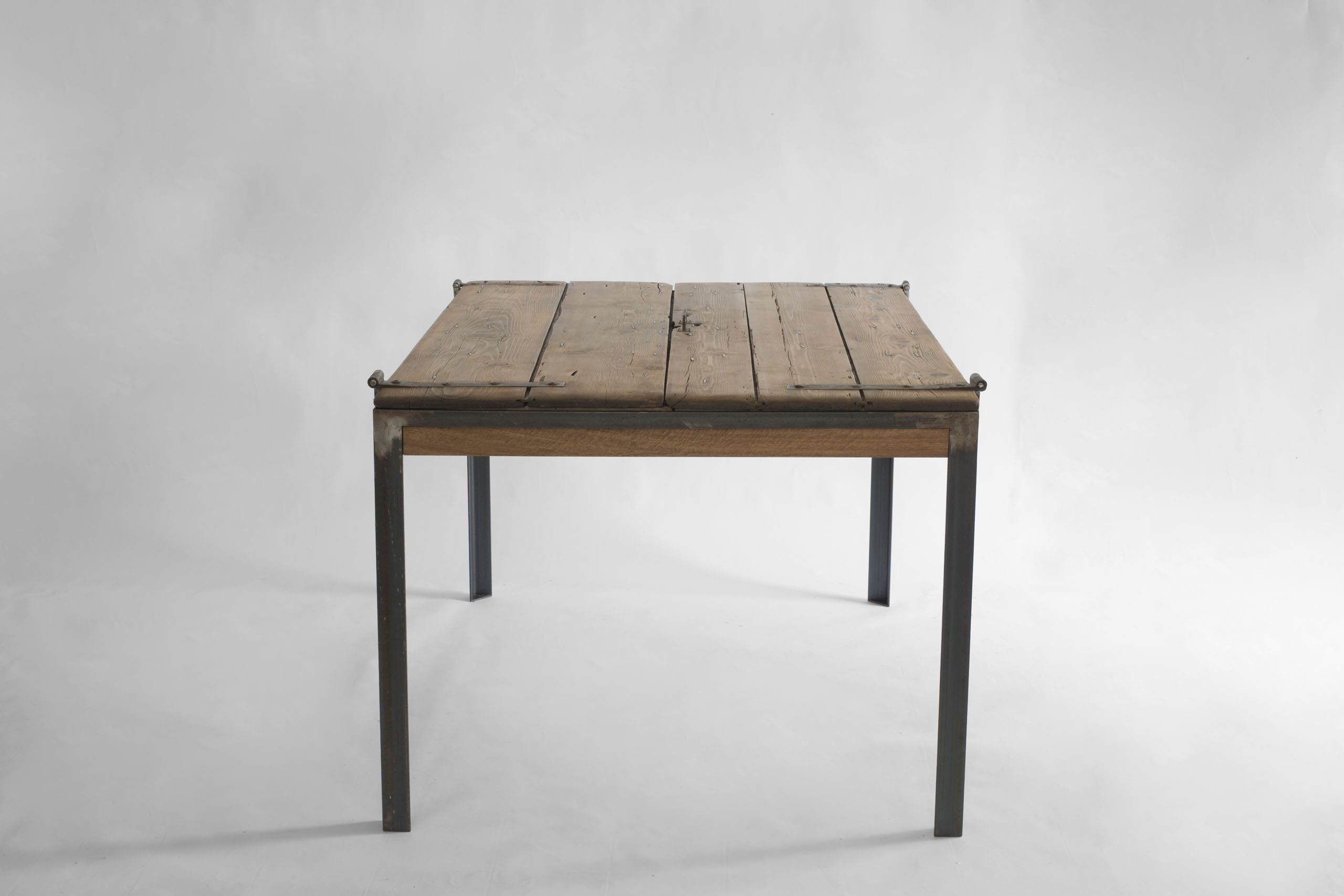 Indoor K table shown closed in its essential form