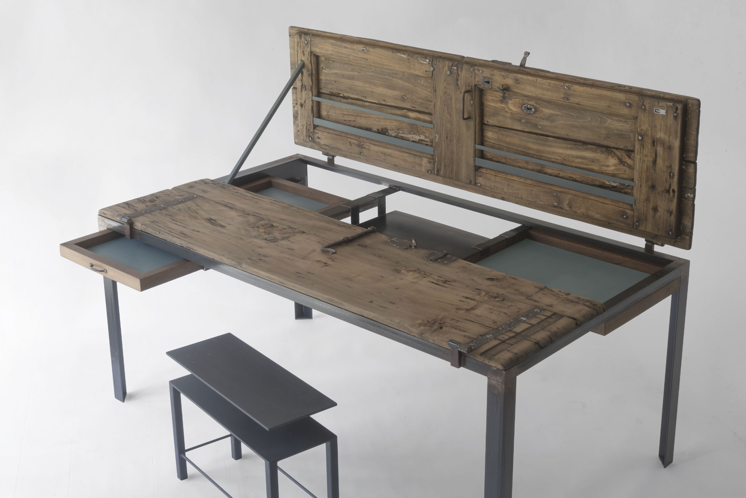 Indoor 10 table fully open with vertical doors raised and internal trays visible